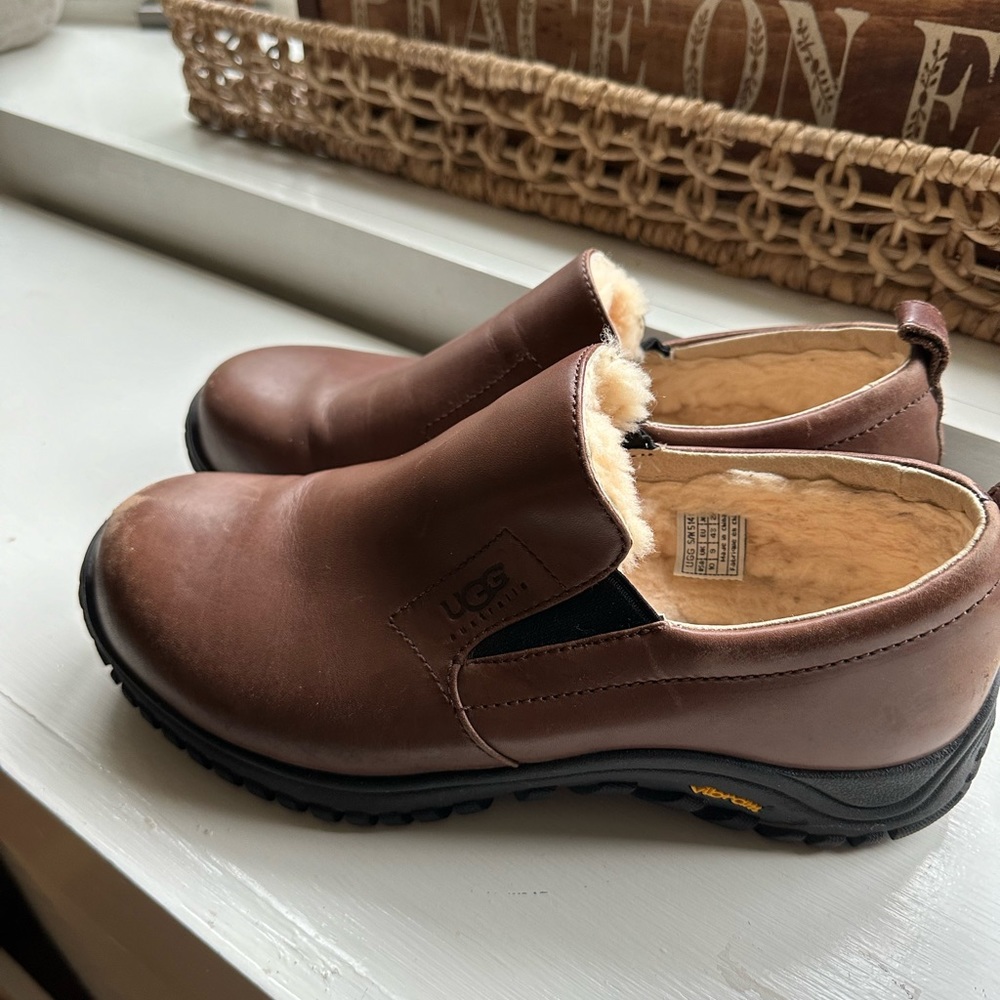 Ugg Men’s Slip On Shoes. Size 10